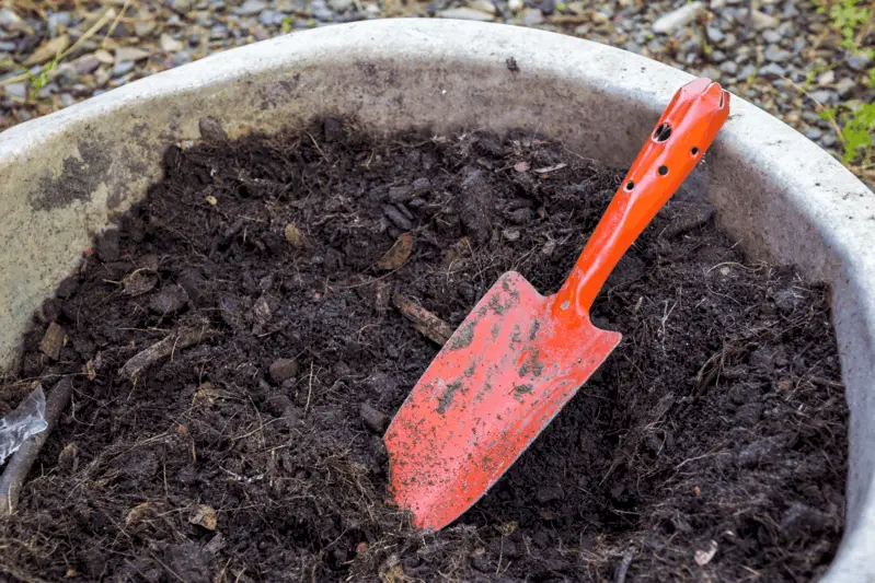 garden trowel